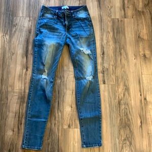 Stretchy distressed jeans